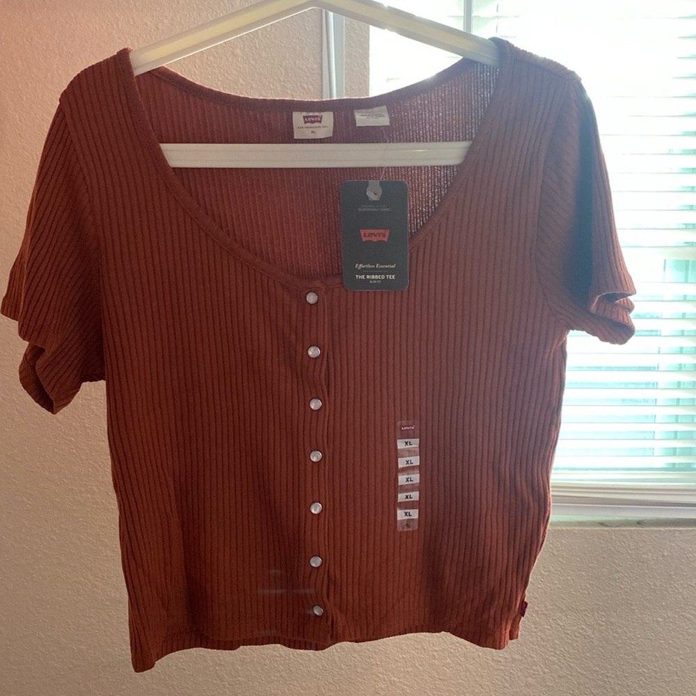 levis
